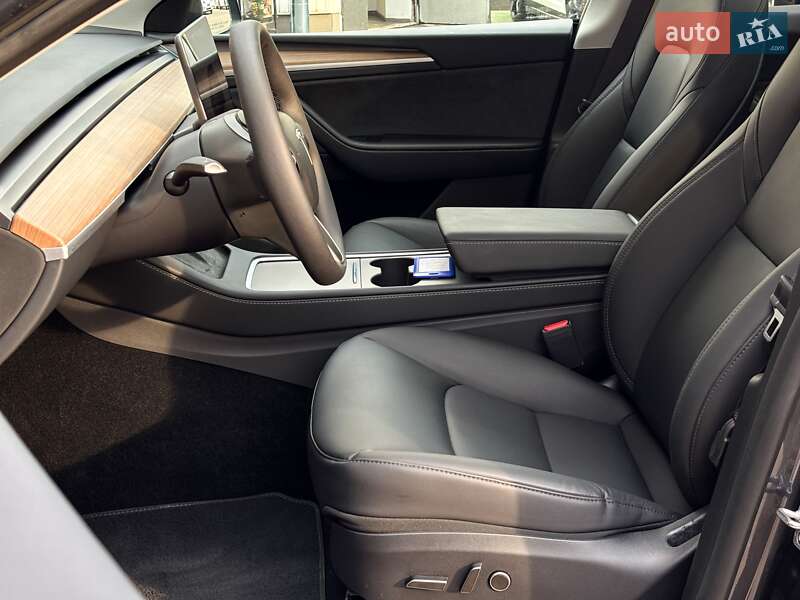 Внедорожник / Кроссовер Tesla Model Y 2024 в Киеве фото 13 Внедорожник / Кроссовер Tesla Model Y 2024 в Киеве