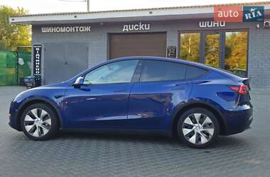 Внедорожник / Кроссовер Tesla Model Y 2021 в 