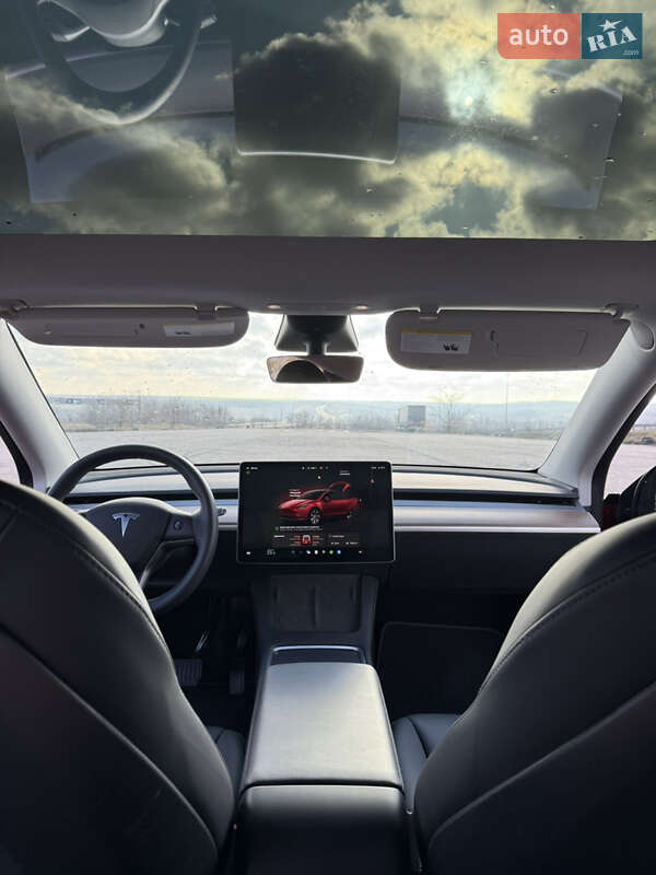 Внедорожник / Кроссовер Tesla Model Y 2023 в Днепре