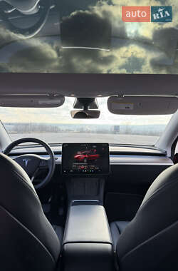 Позашляховик / Кросовер Tesla Model Y 2023 в 