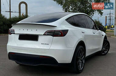 Внедорожник / Кроссовер Tesla Model Y 2023 в 