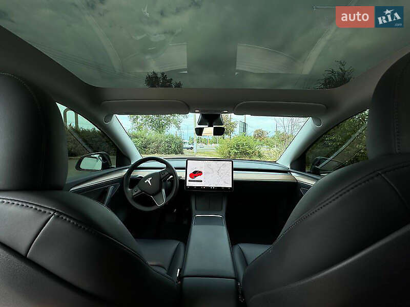 Внедорожник / Кроссовер Tesla Model Y 2023 в Киеве