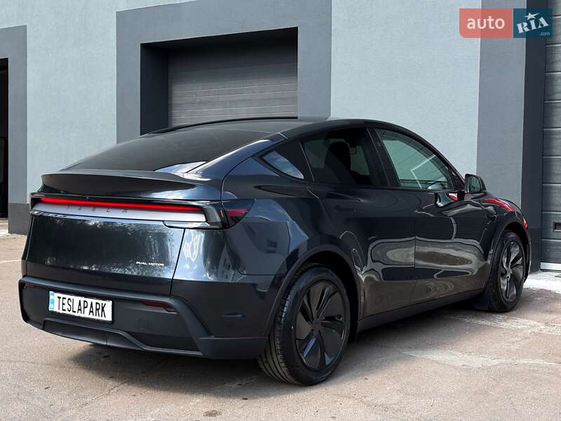 Внедорожник / Кроссовер Tesla Model Y 2025 в Киеве фото 10 Внедорожник / Кроссовер Tesla Model Y 2025 в Киеве