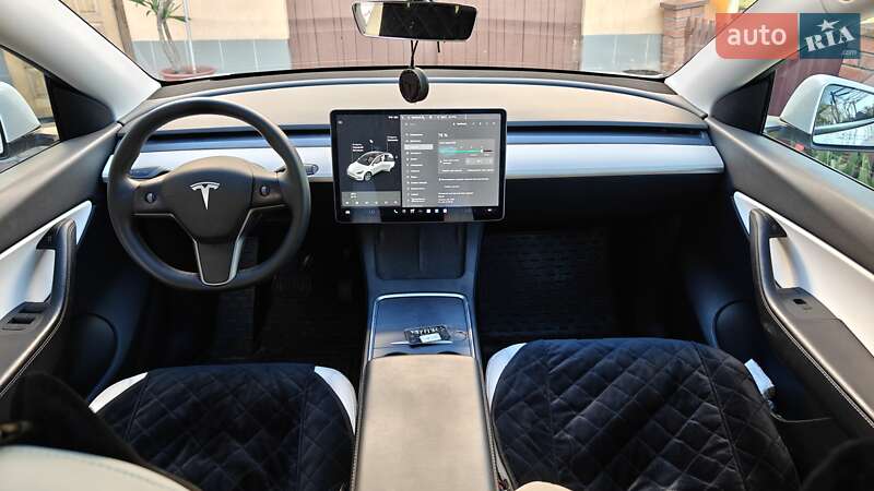 Внедорожник / Кроссовер Tesla Model Y 2021 в Львове