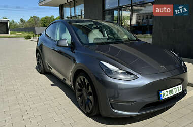 Внедорожник / Кроссовер Tesla Model Y 2021 в 