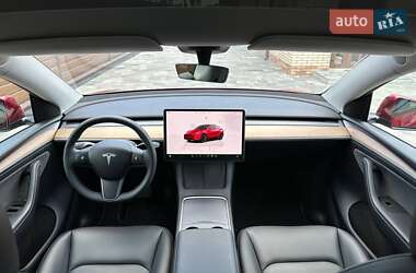 Позашляховик / Кросовер Tesla Model Y 2024 в 