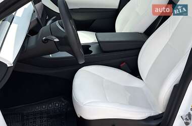 Внедорожник / Кроссовер Tesla Model Y 2022 в 