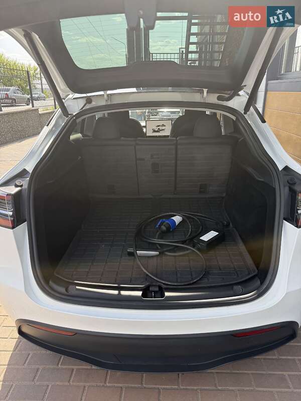 Внедорожник / Кроссовер Tesla Model Y 2022 в Белой Церкви фото 5 Внедорожник / Кроссовер Tesla Model Y 2022 в Белой Церкви