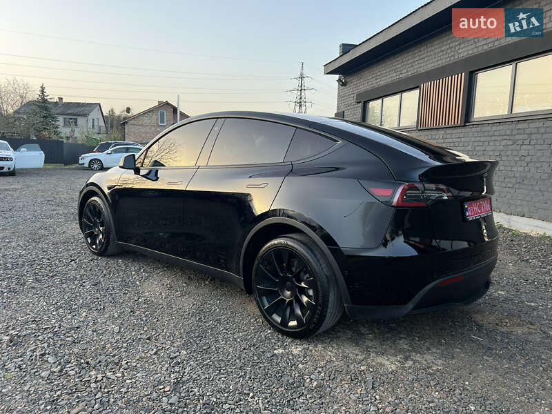 Внедорожник / Кроссовер Tesla Model Y 2020 в Луцке