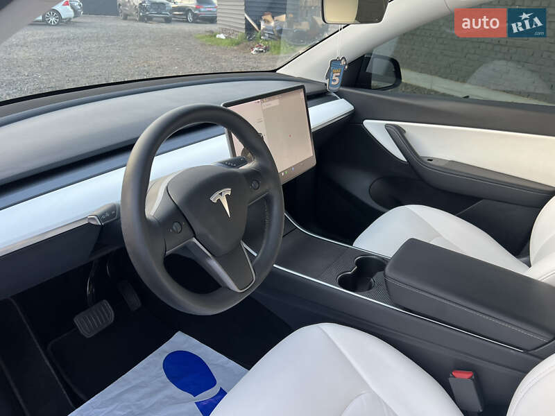 Внедорожник / Кроссовер Tesla Model Y 2020 в Луцке