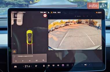 Позашляховик / Кросовер Tesla Model Y 2022 в 