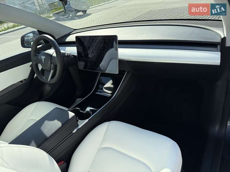 Внедорожник / Кроссовер Tesla Model Y 2020 в Луцке