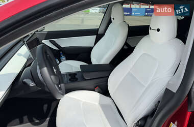 Внедорожник / Кроссовер Tesla Model Y 2021 в 