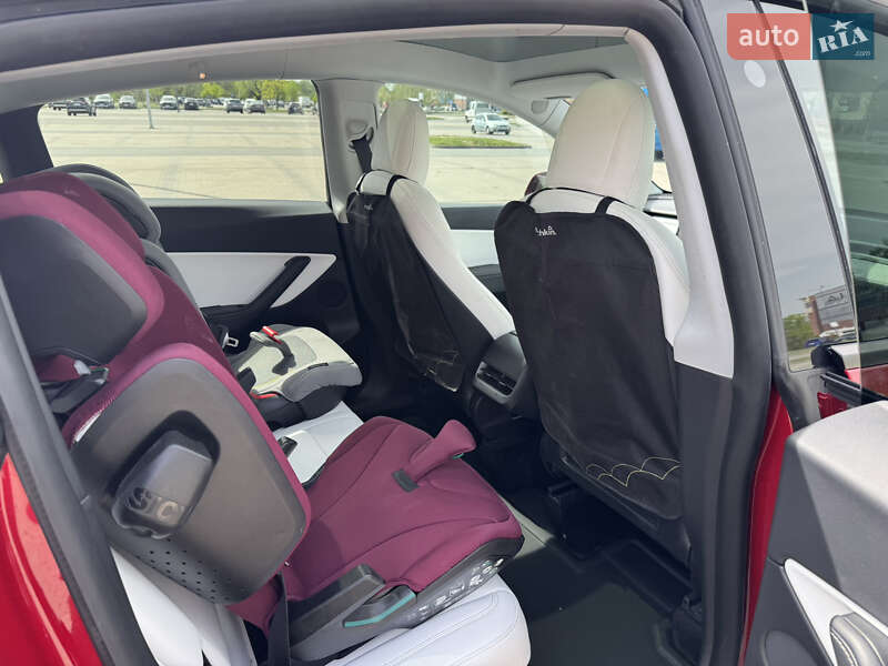 Позашляховик / Кросовер Tesla Model Y 2021 в Києві