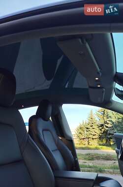 Позашляховик / Кросовер Tesla Model Y 2023 в 