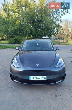 Позашляховик / Кросовер Tesla Model Y 2023 в 