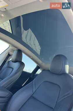 Позашляховик / Кросовер Tesla Model Y 2020 в 