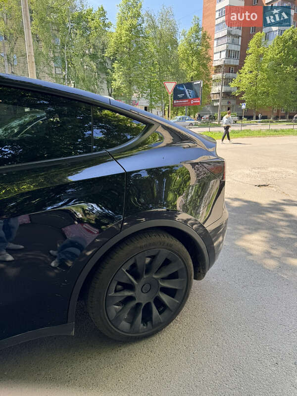 Внедорожник / Кроссовер Tesla Model Y 2022 в Полтаве