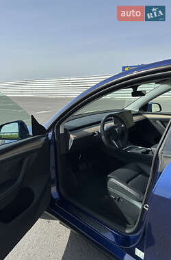 Внедорожник / Кроссовер Tesla Model Y 2023 в 