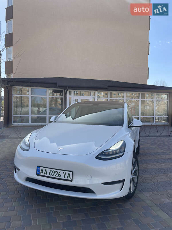 Внедорожник / Кроссовер Tesla Model Y 2020 в Киеве
