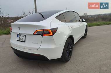 Внедорожник / Кроссовер Tesla Model Y 2023 в 