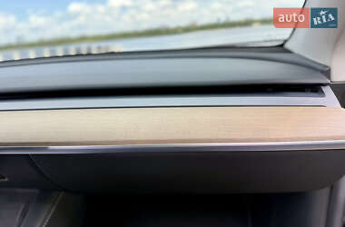 Внедорожник / Кроссовер Tesla Model Y 2023 в 