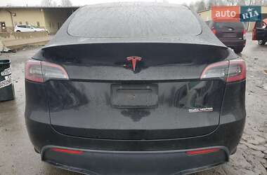 Позашляховик / Кросовер Tesla Model Y 2022 в 