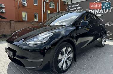 Внедорожник / Кроссовер Tesla Model Y 2023 в 