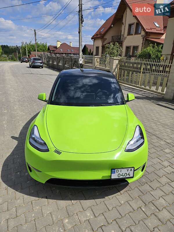 Позашляховик / Кросовер Tesla Model Y 2023 в Трускавці