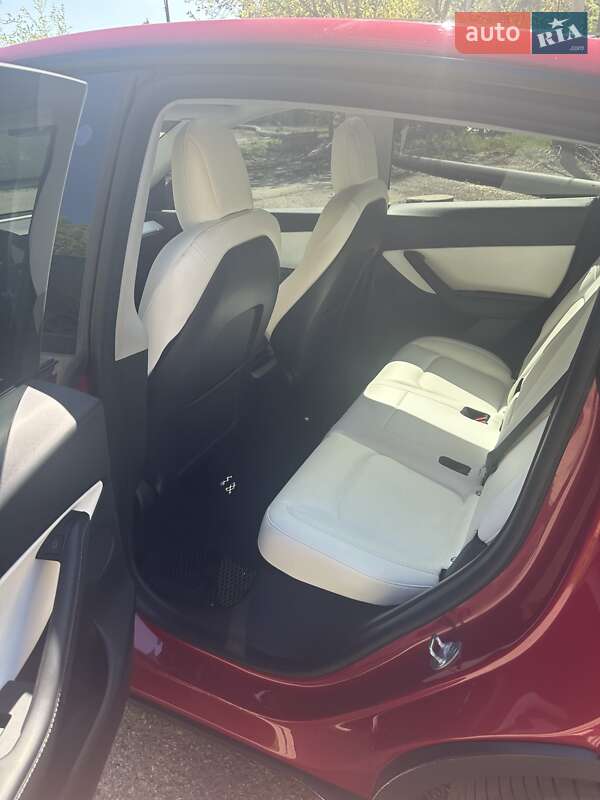Внедорожник / Кроссовер Tesla Model Y 2022 в Харькове