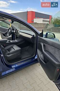 Внедорожник / Кроссовер Tesla Model Y 2022 в Львове