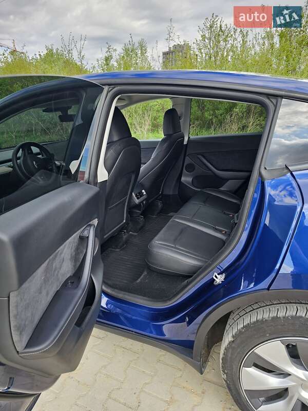 Позашляховик / Кросовер Tesla Model Y 2022 в Львові фото 16 Позашляховик / Кросовер Tesla Model Y 2022 в Львові