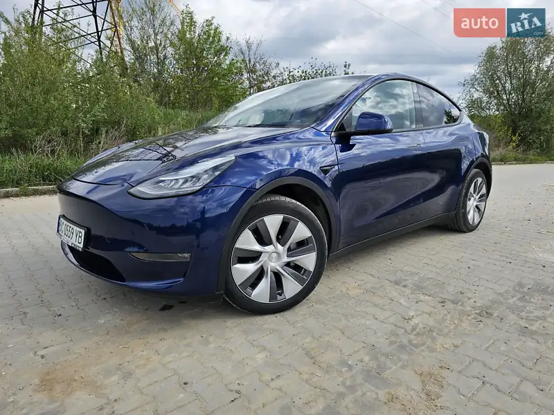 Tesla Model Y 2022