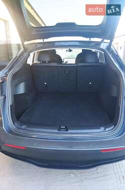Внедорожник / Кроссовер Tesla Model Y 2020 в 