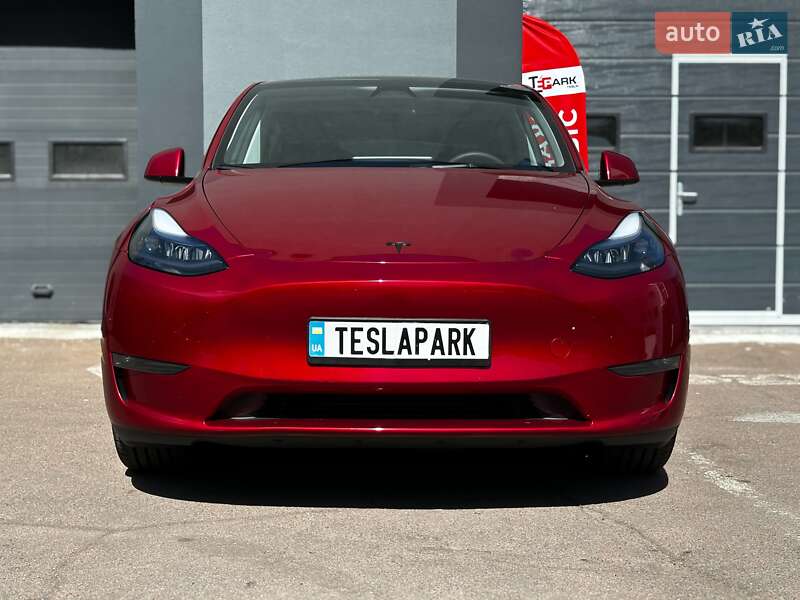 Позашляховик / Кросовер Tesla Model Y 2024 в Києві