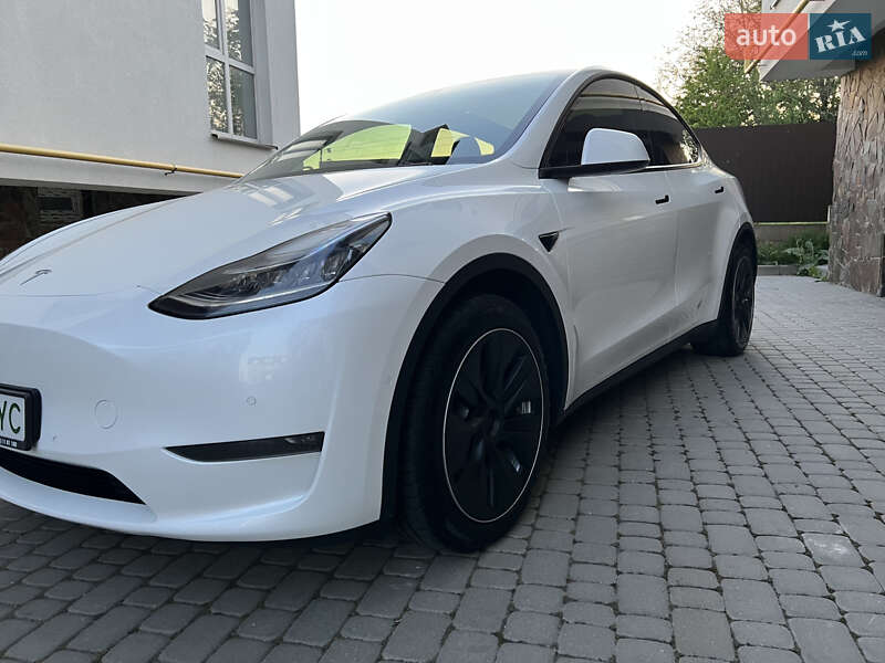 Внедорожник / Кроссовер Tesla Model Y 2020 в Львове