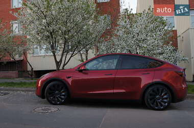 Позашляховик / Кросовер Tesla Model Y 2024 в 