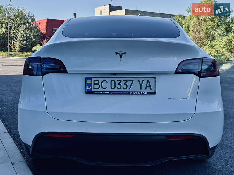 Позашляховик / Кросовер Tesla Model Y 2022 в Львові