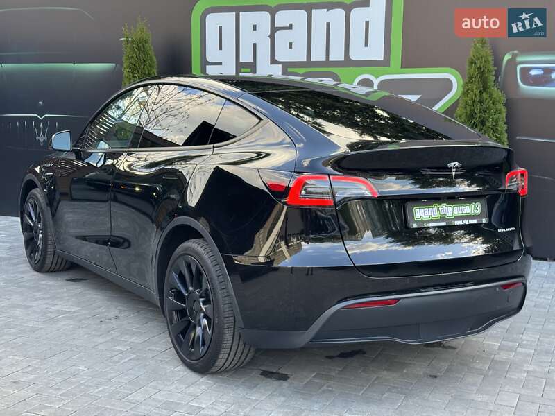 Внедорожник / Кроссовер Tesla Model Y 2023 в Киеве