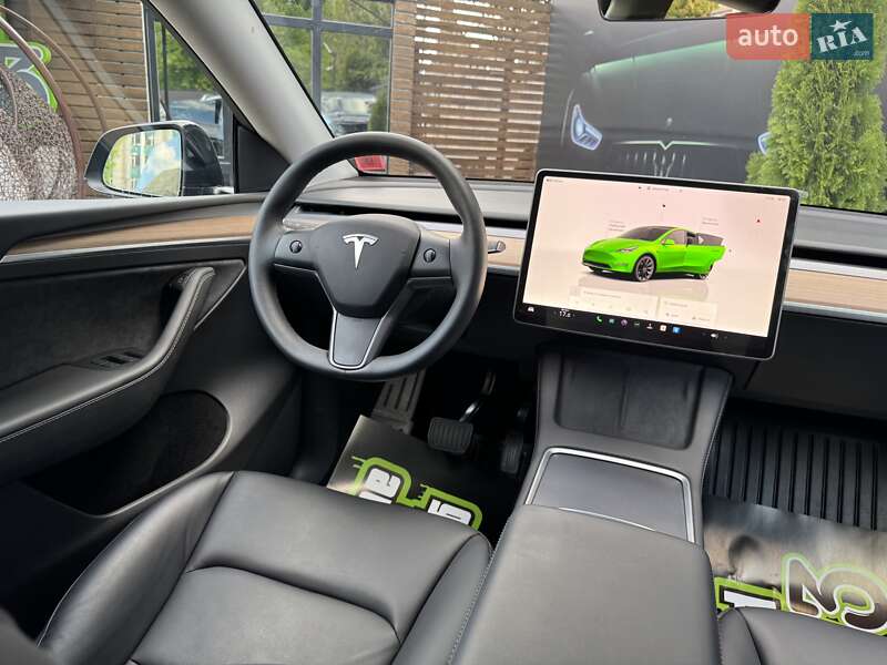 Внедорожник / Кроссовер Tesla Model Y 2023 в Киеве