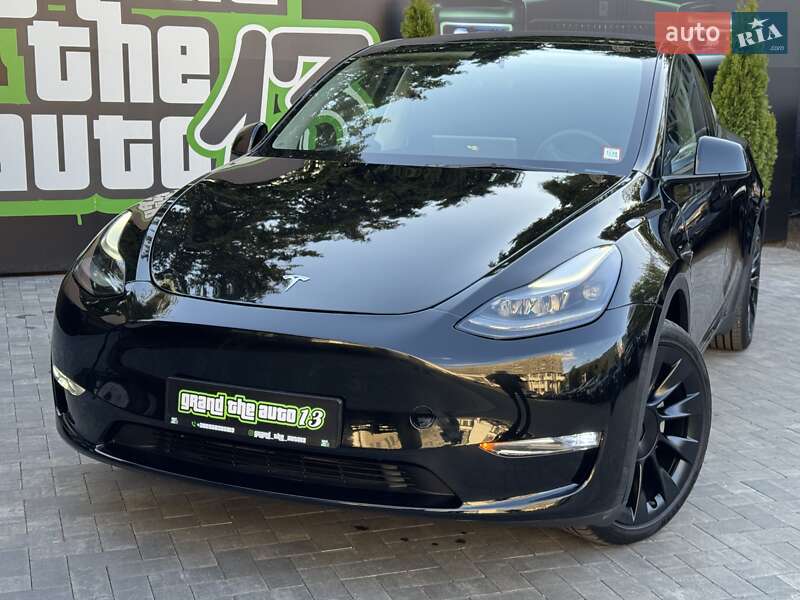 Внедорожник / Кроссовер Tesla Model Y 2023 в Киеве