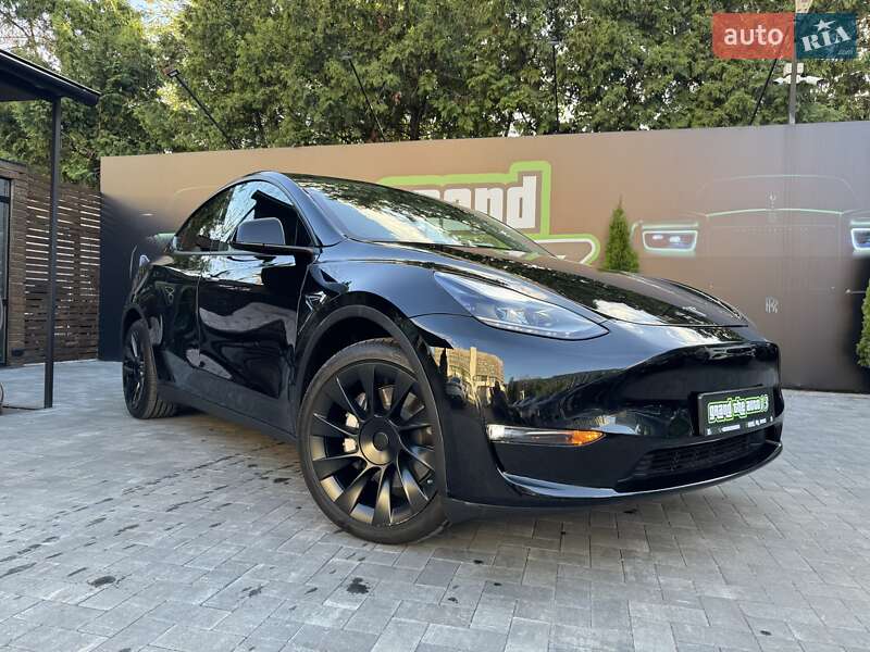 Внедорожник / Кроссовер Tesla Model Y 2023 в Киеве