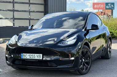 Внедорожник / Кроссовер Tesla Model Y 2021 в 