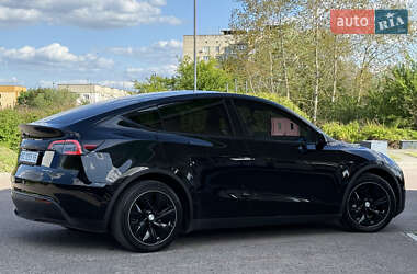Внедорожник / Кроссовер Tesla Model Y 2021 в 