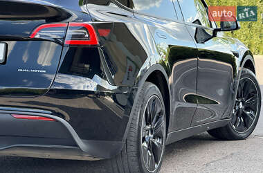 Внедорожник / Кроссовер Tesla Model Y 2021 в 