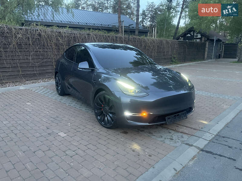 Tesla Model Y 2022