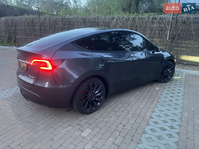 Позашляховик / Кросовер Tesla Model Y 2022 в Києві