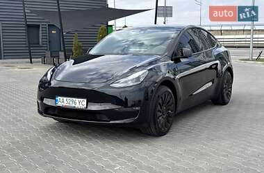 Позашляховик / Кросовер Tesla Model Y 2024 в Києві