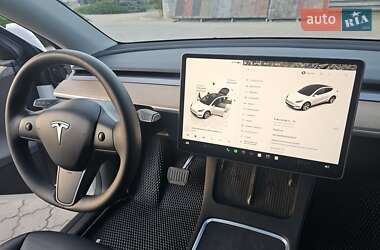 Внедорожник / Кроссовер Tesla Model Y 2023 в 