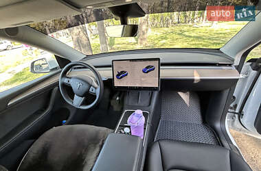 Внедорожник / Кроссовер Tesla Model Y 2023 в 